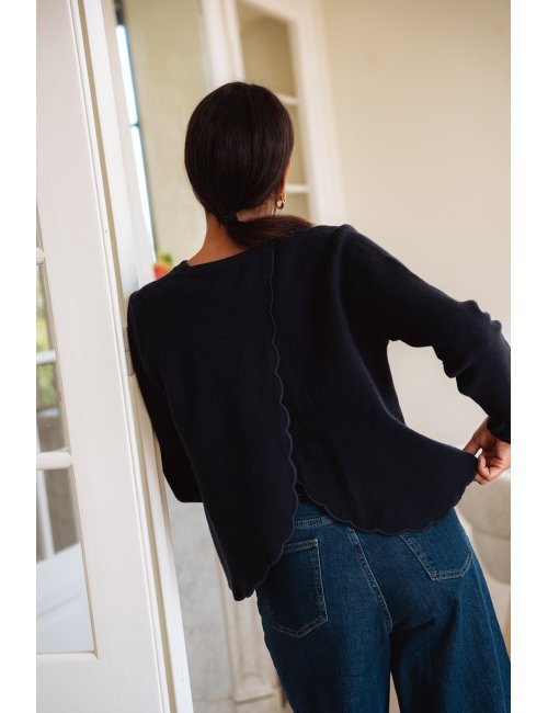 Pull Ayla - Pull marine manches longues encolure ronde ouverture dos festonnée - Douze Juin
