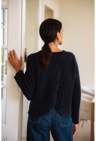 Pull Ayla - Pull marine manches longues encolure ronde ouverture dos festonnée - Douze Juin