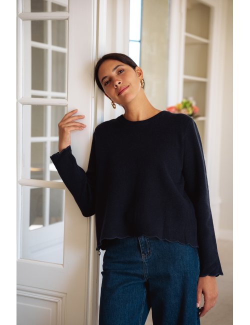 Pull Ayla - Pull marine manches longues encolure ronde ouverture dos festonnée - Douze Juin