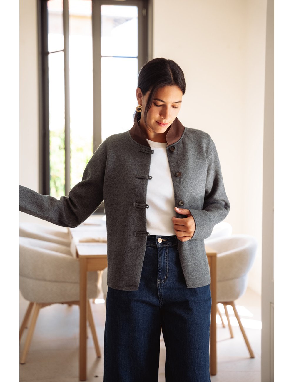 Gilet Paulin - Gilet gris manches longues col tissu marron boutonnage intégral coupe droite - Douze Juin
