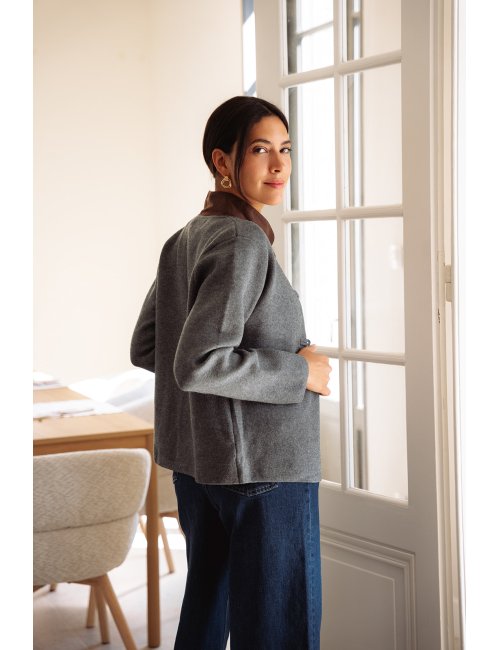 Gilet Paulin - Gilet gris manches longues col tissu marron boutonnage intégral coupe droite - Douze Juin