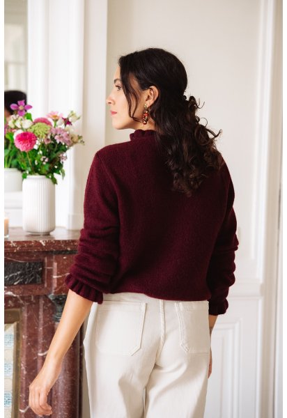 Pull Basile - Pull bordeaux manches longues col rond volant bords-côtes - Douze Juin