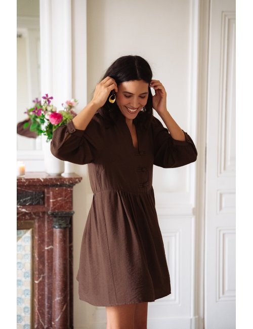 Robe Alba choco - Robe courte marron manches trois-quarts col V brandebourg doublée - Douze Juin